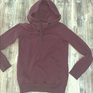Women’s maroon sweatshirt size smal